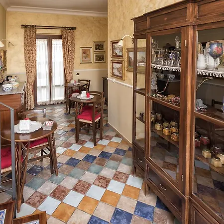 Homeapartment Il Nascondiglio Di Estia Appartement *